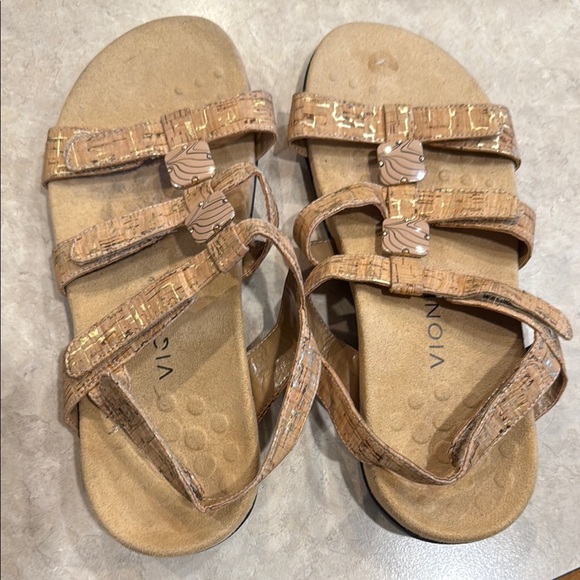 Vionic Women’s Brown Strappy Sandals - Picture 1 of 2